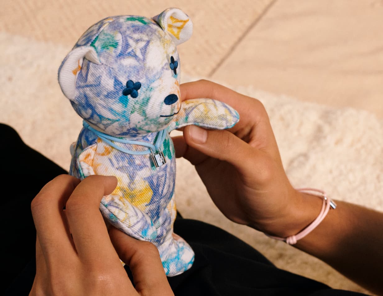 Louis Vuitton crea un osito de peluche y relanza su icónica