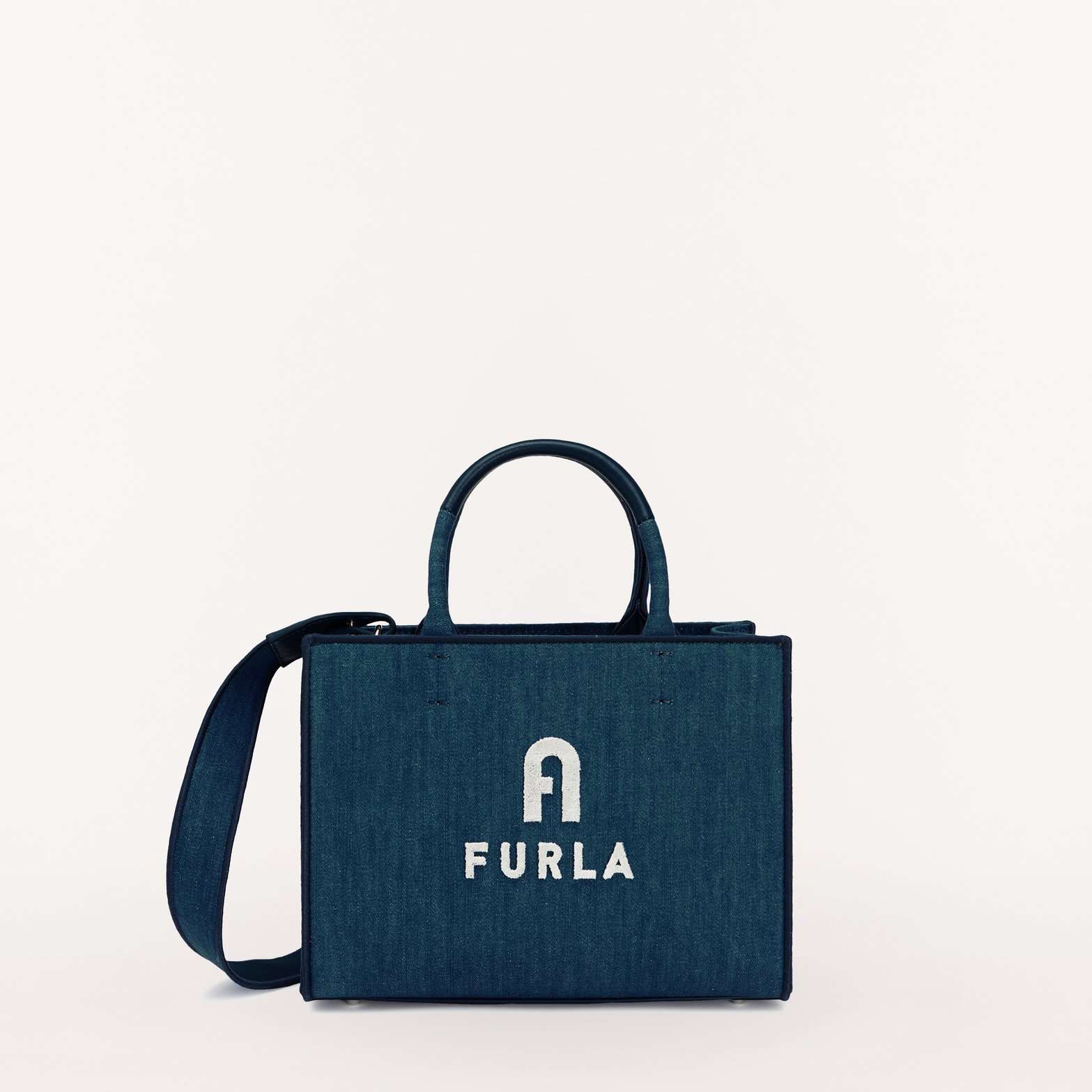 FURLA y su más reciente colección de temporada